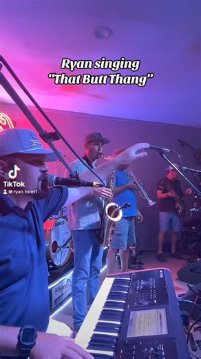 Ryan singing “That Butt Thang” #thetraditionliveson #swamppop #TeeNahNah | Ryan Foret & Foret Tradition