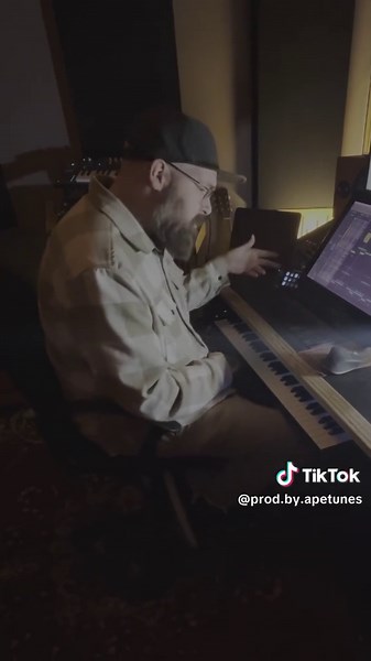 Beats: apetunes.com Samples & Presets: apetunes-lab.com #beats #beatmaking #trapbeat