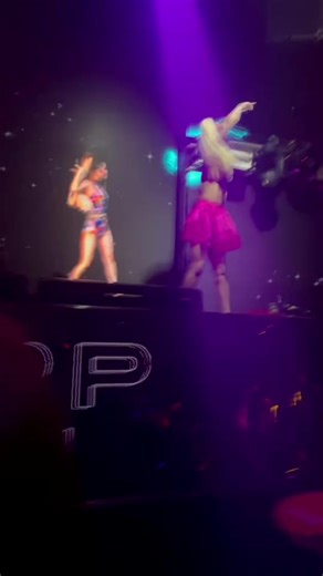 ゴーゴーダンサーをみるのもクラブの楽しみの一つです。#ワープ新宿 #新宿 #音好き @reiko_dancer_0610