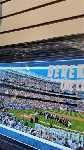 Think we’re only about football and hockey? Think again 👀⚾ In this video, Bob gives a tour of some of our incredible light-up framed baseball pieces, including this absolute stunner honoring a true legend of the game — Derek Jeter “The Captain.” This premium shadow box celebrates Jeter’s iconic career with the New York Yankees, featuring a panoramic baseball field view that feels like you’re standing right in the stadium. ✨ Illuminated Excellence The built-in lighting system brings this piece t