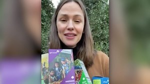 Jennifer Garner wants to ship Girl Scout cookies to you