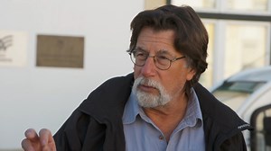 The team travels to Portugal to investigate some potentially important clues that tie back to the Knights Templar. | The Curse of Oak Island