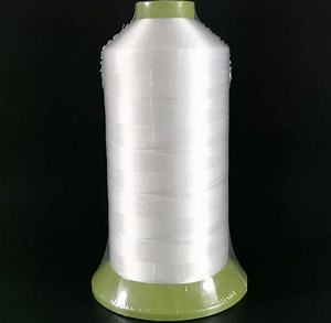 [Hot Item] 100 Dyeable Lubricated Polyester Continuous Filament Sewing Thread in Bulk 100d/3