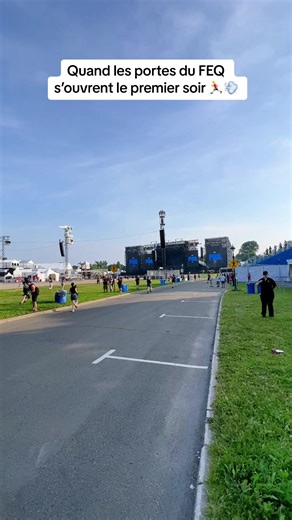 Quand les portes du FEQ 2023 s’ouvrent le premier soir 🏃‍♂️💨 #FEQ #FEQ2023 #quebec #québec #concert #festival #billytalent #weezer