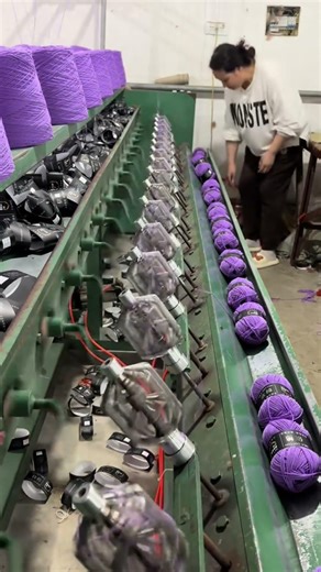 Color Changing Yarn in Action | Watch the Subtle Shift #colorchangingyarn #factory #monalishamagic
