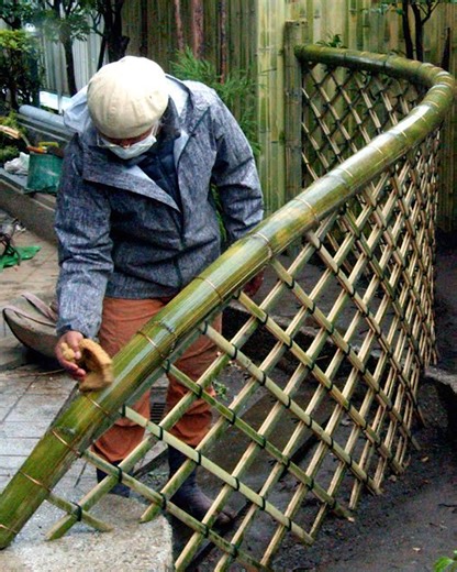 72K views · 261 reactions | Crafting a very unique bamboo fence step by step! | MetDaan DIY | Facebook