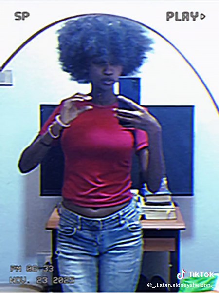 ️nayomi (@_.i.stan.sidneysheldon._)’s videos with som original - ✦