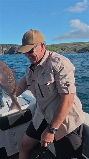 The 565: Easy to handle solo. Safe enough for the whole family. Choosing the right fishing boat isn’t a decision to take lightly and Anthony knew it. After doing the research and weighing up his options, he landed on the 565. And now? He couldn’t be happier! | Edencraft International