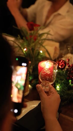 An evening of fine spirits and finer company, Paul John Christmas Edition 2025 came alive at an intimate sit-down dinner at @latecheckout.bombay — where whisky lovers gathered over thoughtful pours and easy conversation.​ Guided by our Global Brand Ambassador @heemanshu.ashar ,alongside Brand Lead @neeraj24p ,and graciously hosted by our PR Head @asa_abraham ,the night unfolded with quiet warmth, festive ease, and elegant moments.​ At the heart of it all was the limited collector’s Paul John Chr