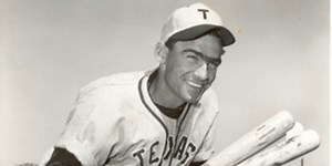 Aggie Legend Wally Moon Passes Away
