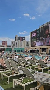One of the newest and best hotels in Vegas Circa Las Vegas with one of the biggest bars and world's biggest sports book and best pool area I've seen Stadium Swim Absolutely LOVE this hotel 😃 | StuuyLad's World