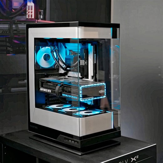Phanteks EVOLV X2 PC Case Has Floating Motherboard Tray, Glass Windows on All Sides