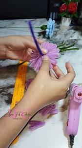 Regular size Gerbera Daisy Tutorial #Tutorial #daisy #flowers #fuzzywireflower #handmadewithlove #Crafting #handmade #tutorial #reelsvideoシ | Ayumi Fabs Collection