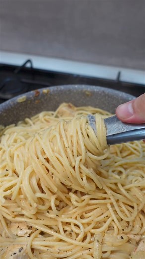 3.8K views · 60 reactions | Spaghetti Alfredo Cajun !! 襤 #recette #recettefacile #recetterapide #cuisine #cuisinefacile #recettepate #asmnsounds #satisfyingvideos #satifying #satisfaction #fyp #reels #adsonreels #viral #reelsfb #OMG | Seize May | Facebook