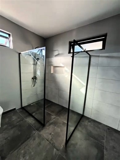 #Csaluminium ✅️Pour tout vos travaux #aluminium Contacter nous Sur☎️ 230 5984 0722 #Sallesdebain #installation #Quartz #LED #ALUMINIUM #miroir Travaux garantis et qualité #CSMenuiserieAluminium pour votre satisfaction... #pourtoi #flyp #mauritius #Capcut #aluminiumcurpipe #mauritius🇲🇺 #followersシ゚ #superfans