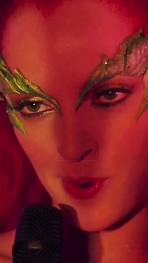 Exploring Poison Ivy: Uma Thurman's Iconic Villain Role in Batman and Robin