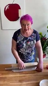 894K views · 17K reactions | Lákáme k víkendovému hřešení 朗 Upečte...