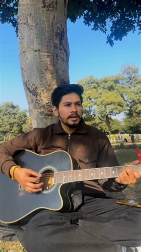 withhoneybhatti on Instagram: "Sajna ve azma na mainu Kaliyan raatan ch . . . . . . . . . . #virel #musicvideo #singer"