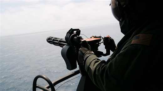 22nd MEU Conducts Integrated Live-Fire Exercise During COMPTUEX