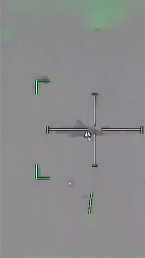 The UAE MOD shows the downing of Iranian Shahed drones withAH-64 Apache gun #uae #helicopter