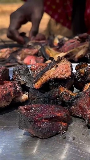 🔥 Whole Goat Roast Over Open Fire – Crispy Skin & Juicy Meat! 🔥🐐😍 #grillnight #shortsfeed