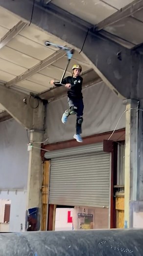 Bastian’s progress has been through the roof lately 💪📈 - #scootering #luckyproscooters #scooters #skatepark | Lucky Scooters