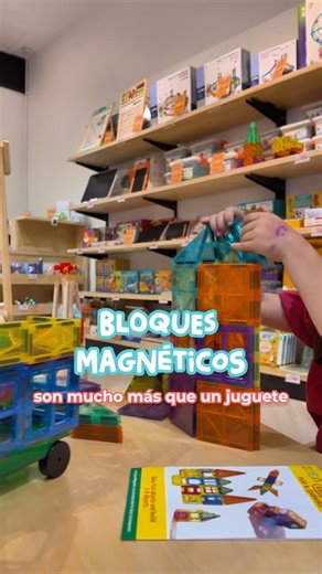 Los Bloques Magnéticos son de esos que se convierten en los favoritos de toda la casa 💛 Cada pieza encaja con facilidad, permitiendo que los niños construyan torres, figuras o ciudades completas mientras desarrollan su creatividad, concentración y motricidad fina. 💡 Disponibles en versiones de 32, 60 y 100 piezas, para pequeños y grandes constructores. Descúbrelos en rinconinfantil.cl y deja que la imaginación haga clic. #RincónInfantil #JuguetesDidácticos #BloquesMagnéticos #AprenderJugando |