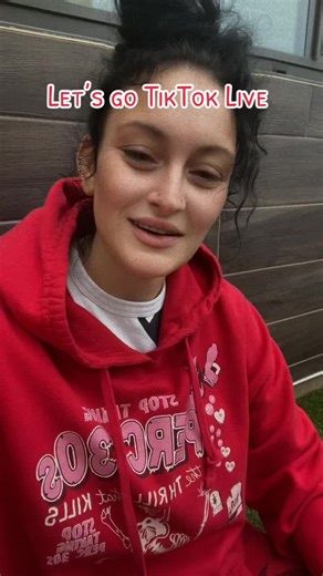 #LIVEIncentiveProgram #NewYearLIVE #PaidPartnership @Gwen @🧨🫶🌴This.Whitty.Life🌵🫶🧨 @❌🩷HollieHobbie🩷❌