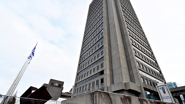 L’État a gonflé sous Legault et Trudeau: la fonction publique coûte cher en salaires