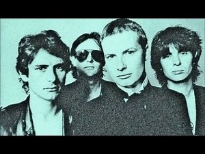 XTC - Respectable Street (Live Concert Video 1982)