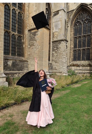 A little chat and grwm for those starting uni in September 🥰🏫🎓 #uniadvice #university #freshers #lawstudent #tipsandtricks #universityofkent