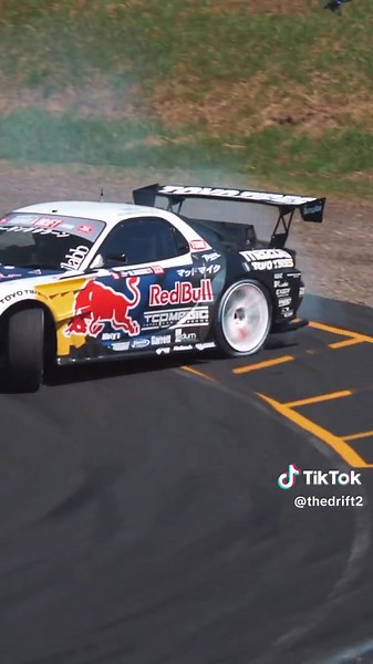 RX-7 4 Rotor Drift King | Mad Mike Drifting Japan