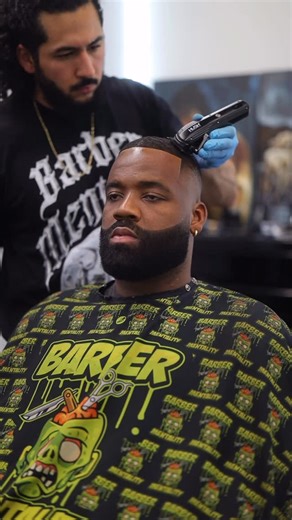 Pahoran Castillo on Instagram: "Face cleanser and brush from @douxds Use discount code “BARBERMENTALITY” 🧼 Enhancements from @myfavoritebarber_msp Use discount code “BARBERMENTALITY20” 🚀 Day 773 of posting everyday 📈📈📈📈"