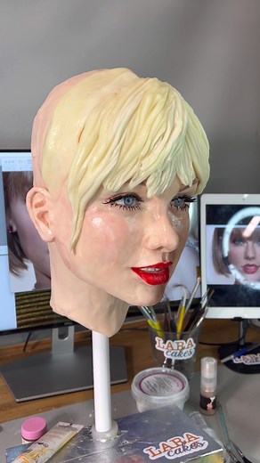 Making a Lifesize Taylor Swift Cake - Part 2