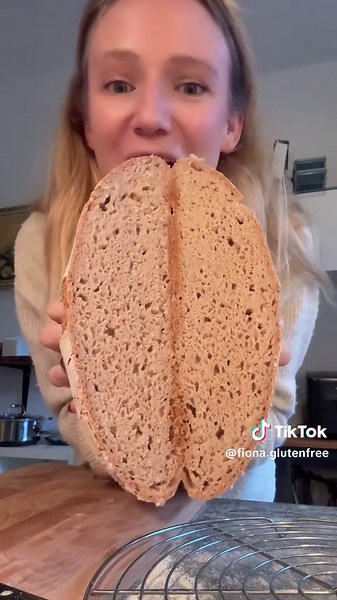 Glutenfreies Sauerteigbrot: Mein erster Anschnitt
