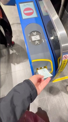 【敦賀駅】大混雑の中なんとか通過…乗換改札を通るシーン#jr西日本#北陸新幹線#敦賀