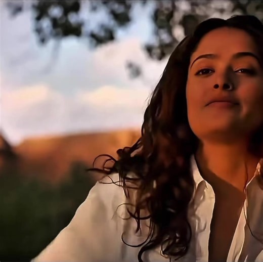Salma Hayek Surprises Kids Spying on Her