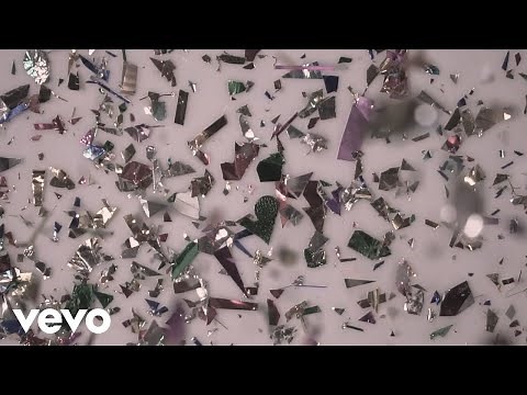 Kelsea Ballerini - club (ballerini album version) [Official Lyric Video]