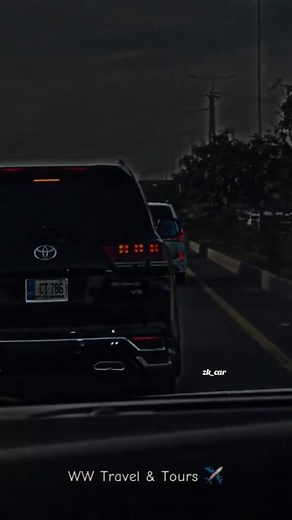 Land Cruiser V8 & LC500 Car Enthusiast