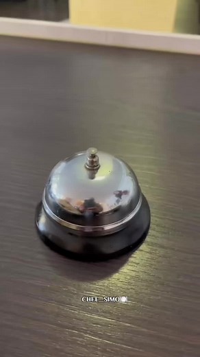 Master the Art of Carrying Hot Plates Effectively