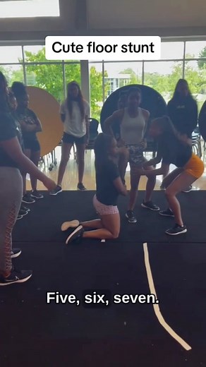 #stitch with @CheerUP cute twisting floor stunt that could be used as a transition or as a creative element. This would be a L3 stunt due to the full twisting transition #cheerjudge #cheerleading