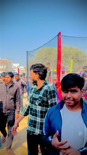 SAURAB 🐦‍🔥💪🏻 on Instagram: "iGlass k Mele system hang🫂😱#"