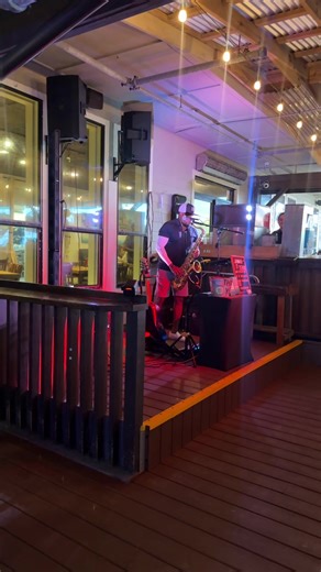 Live music for dinner .. | live music
