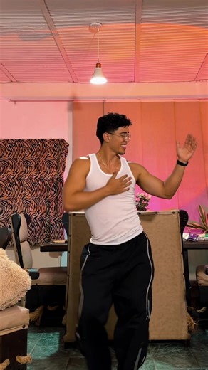 Aprende a mover la cadera en merengue con este tutorial