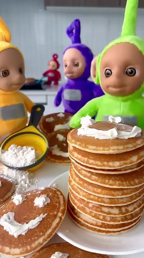 68K views · 901 reactions | The Teletubbies are hard at work making Tubby toast this #NationalToastDay!❤️Shop the Tubby Toast collection and get free shipping worldwide with promo code TOAST20 | Teletubbies | Facebook