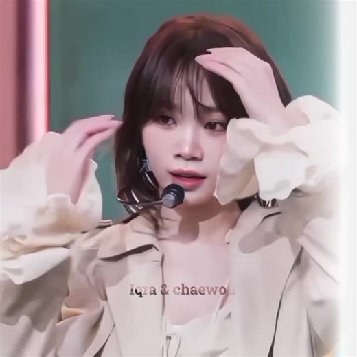 I LOVE HER SHE'S SO CUTE & PRETTY 😭💗🎀 MY CUTIE #chaeunwoo #lesserafim# . . . . . . . . . . . . . . . . . . . .#viwesproblem #plzdeartiktokteamdontunderreviewmyvidoes