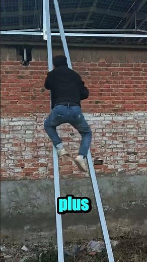 Ingéniosité extrême : l'astuce pour monter au toit sans échelle.