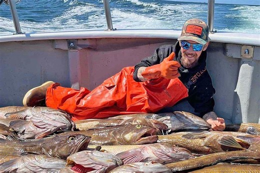 “Deadliest Catch” Season 22 Premiere Shows Late Deckhand Todd Meadows Sharing Emotional Message to His Kids Before Death - AOL