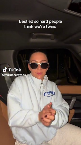 Best Friends Who Look Like Twins: The Twin Trend