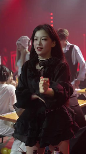 다보여 (@showliveshowlive)’s videos with 原声 - 다보여